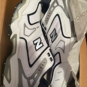 Brand new New Balance 990v3 white and blue trainers